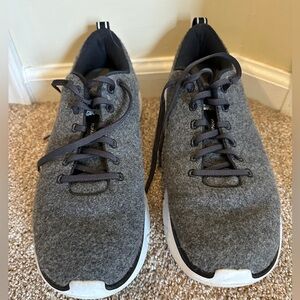 Hoka Hupana Wool Running/Walking shoe mens 11.